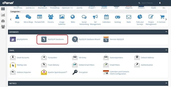 chọn chức năng MySQL® Databases tại danh mục Databases