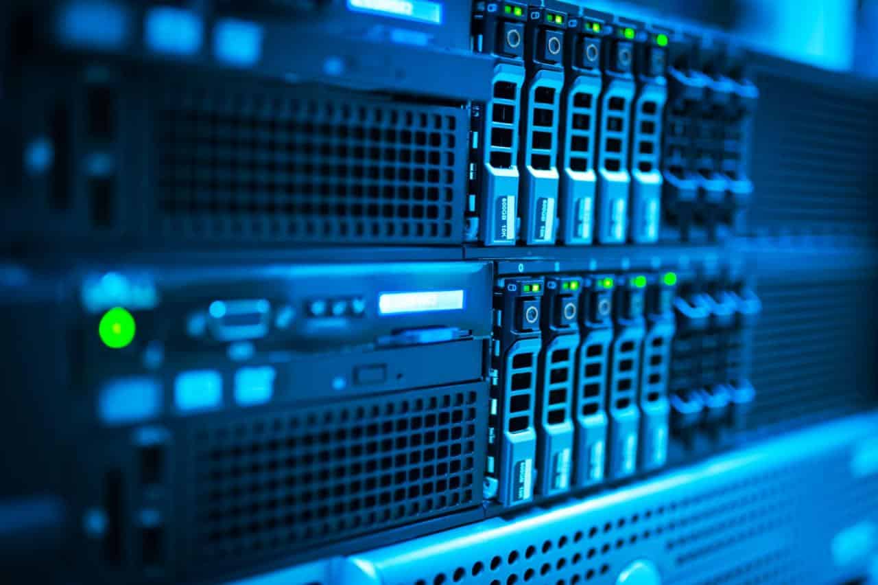 Dedicated Server có nhiều ưu và nhược điểm khác nhau