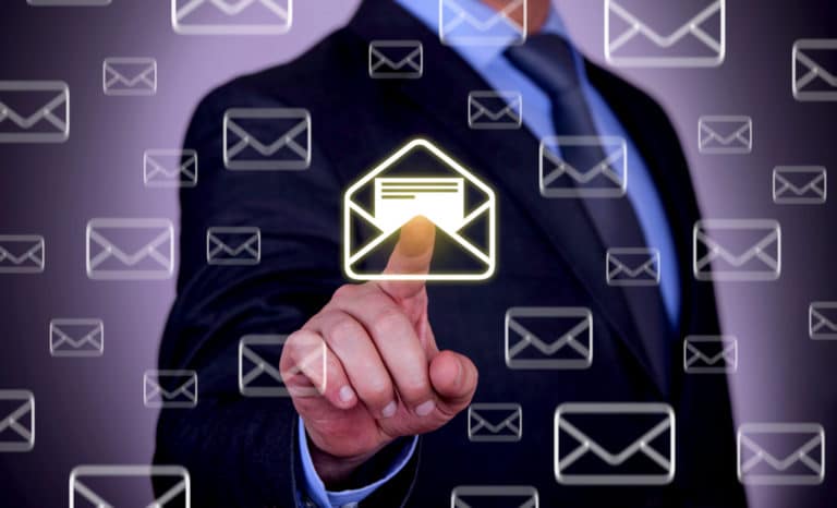 Sử dụng tính năng Catch-All Email đòi hỏi bạn thường xuyên dọn rác làm trống dung lượng bộ nhớ