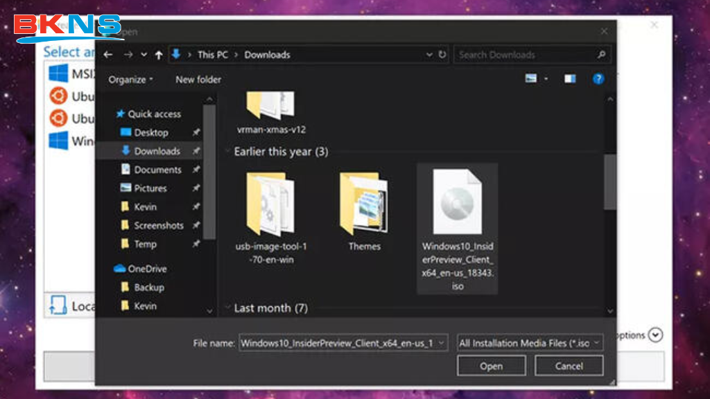 Chọn file ISO trong máy → Open