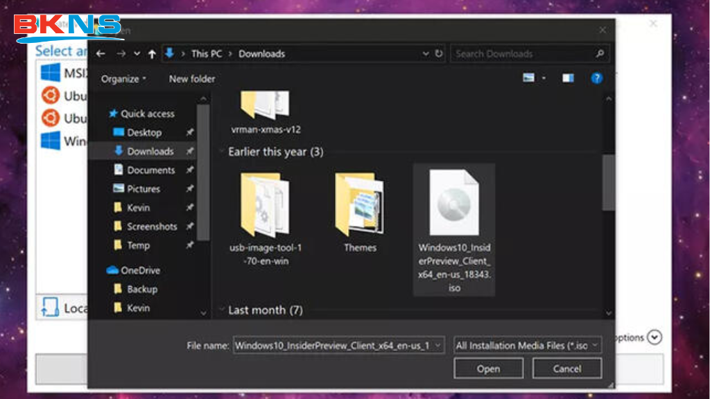 Chọn file ISO đã tải về trong máy. Nhấn Open
